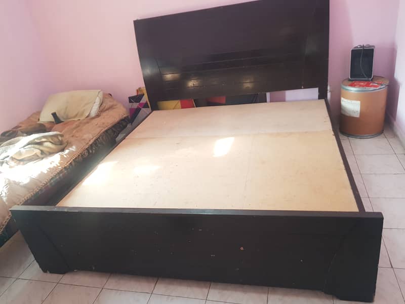 king size bed for sale in cheap price 5