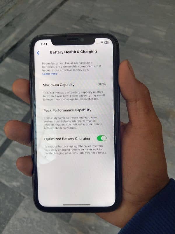 iphone 11 non jv face id off Baki all ok h exchange possible 1