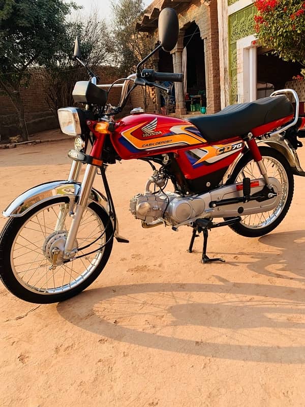 Honda cd 70 model 2025 1100 meter run Lush condition kohat Farm 3