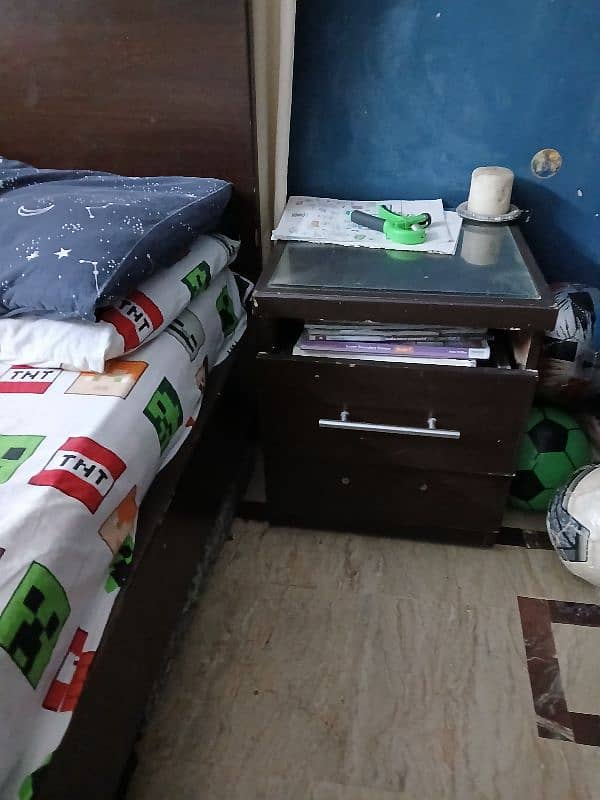 Bed set and side tables with mattress for sale 2