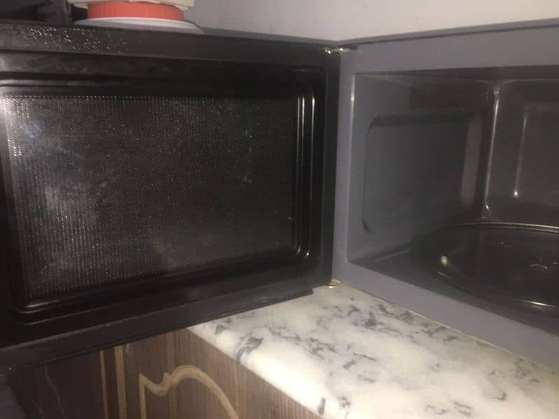 microwave oven 1