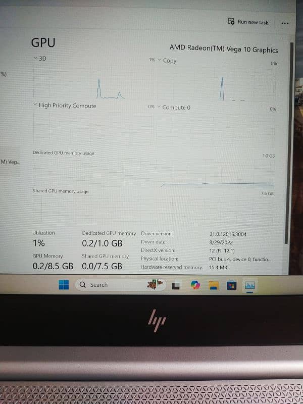 HP Ryzen 7 16GB RAM 256GB RAM 4K Display Vega 10 Graphic Card 4