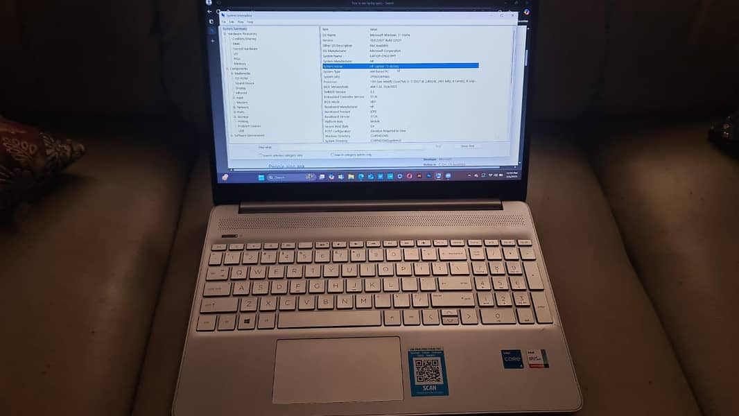 Hp laptop 8gb RAM 256 Rom 3