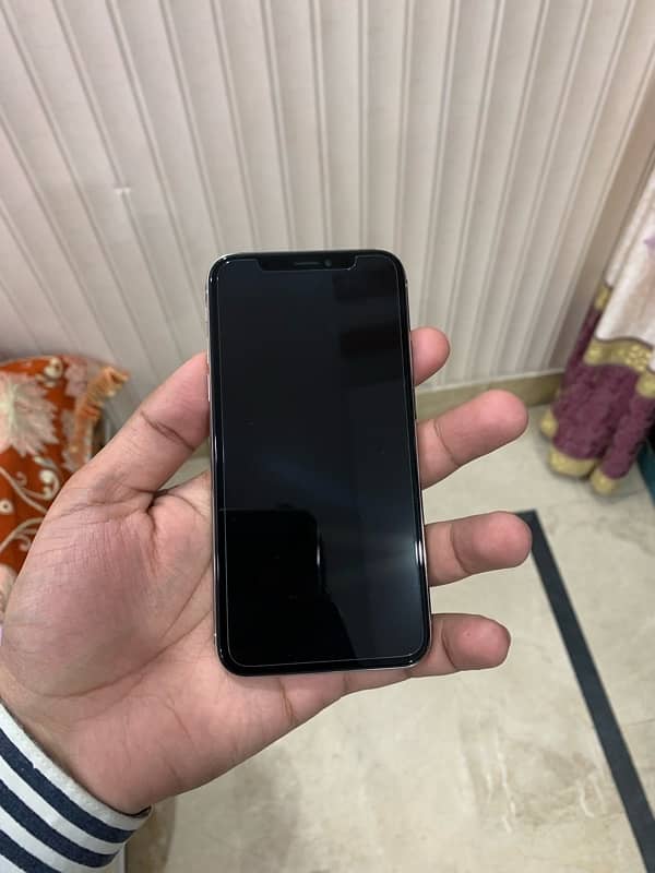 Apple iphone x pta approved 64gb 1