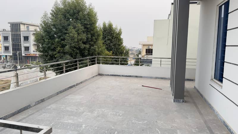 1 Kanal upper portion available for rent in G15 0