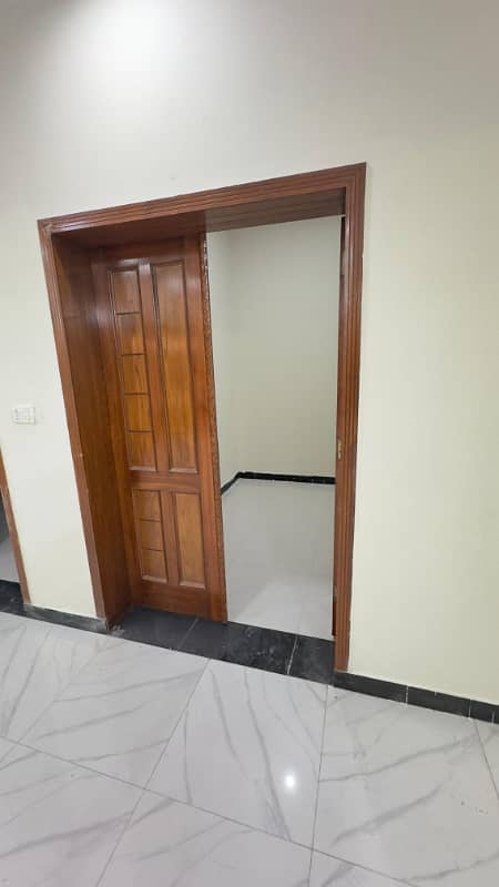 1 Kanal upper portion available for rent in G15 3