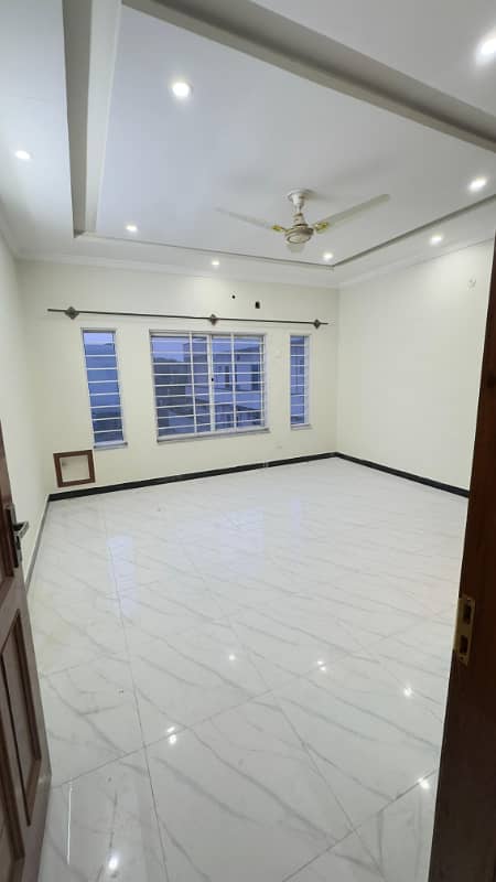 1 Kanal upper portion available for rent in G15 6