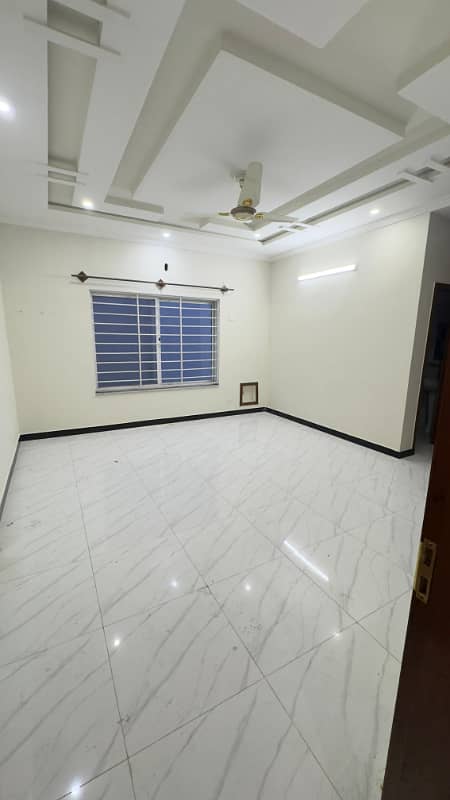 1 Kanal upper portion available for rent in G15 7