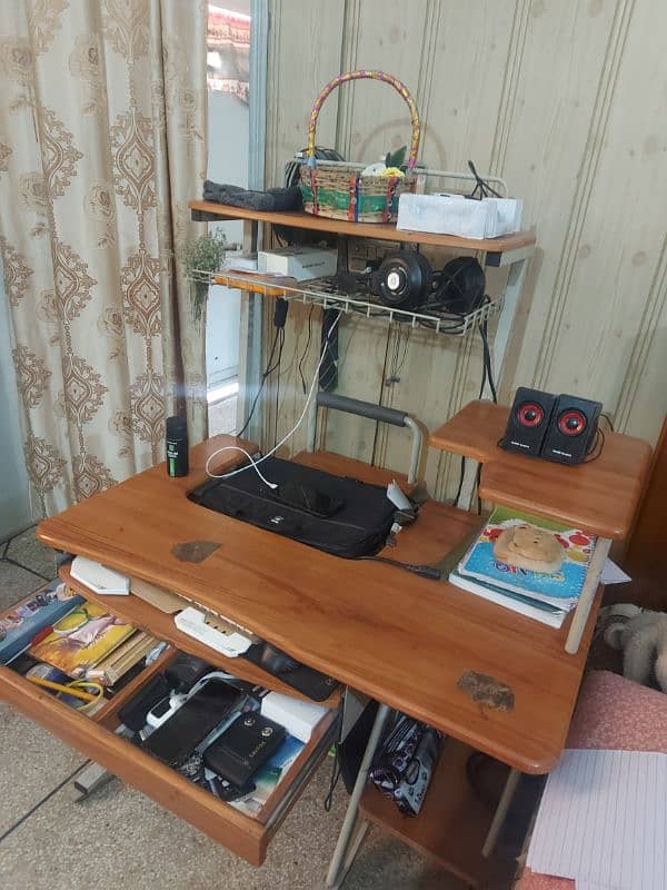 Computer Table And Study Table in Good condition 2