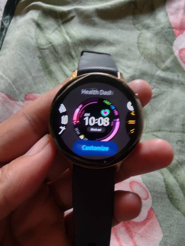 Samsung Galaxy active 2 smart watch 0