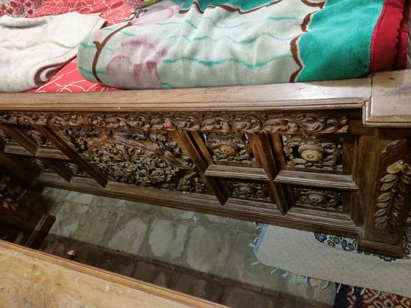 pure chinioti bed set in very good condition 2