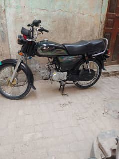 Super Star extreme Plus 4500 km running. new condtion