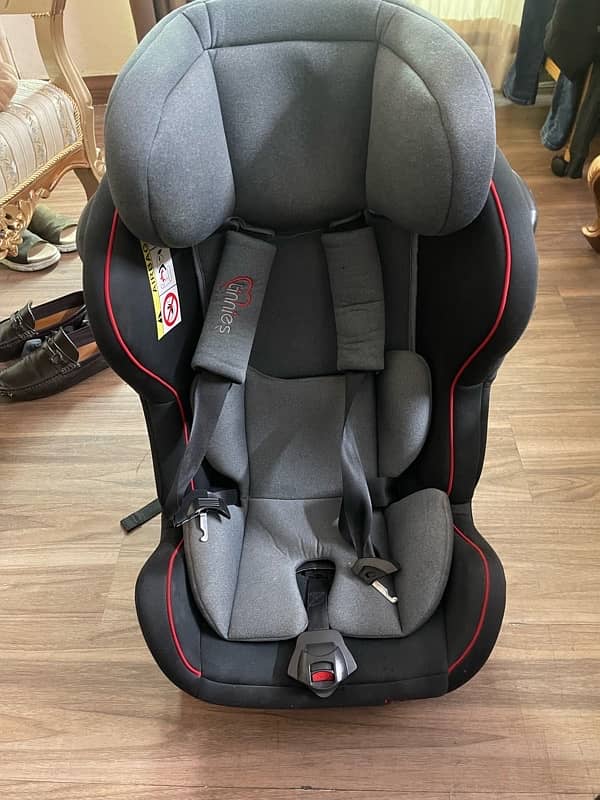 tinnies car seat 1