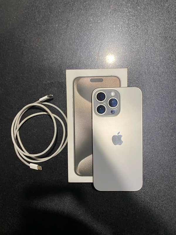 iPhone 15 pro Max 256 GB 2