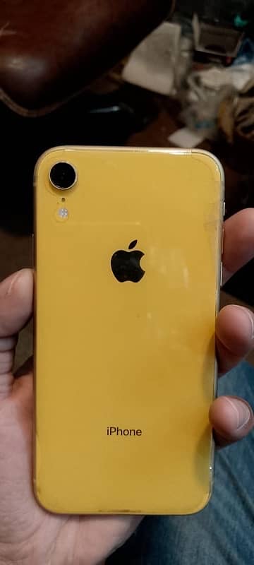 iphone xr 128GB factory unlock bettery health 79% glass break all ok 0