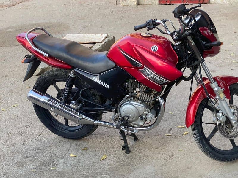 Yamaha YBR 125 2015 (RED) 0