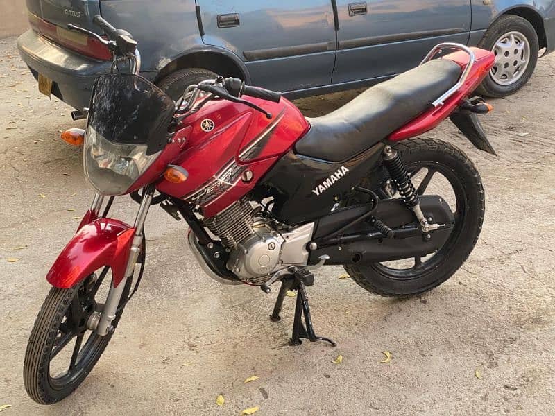 Yamaha YBR 125 2015 (RED) 2