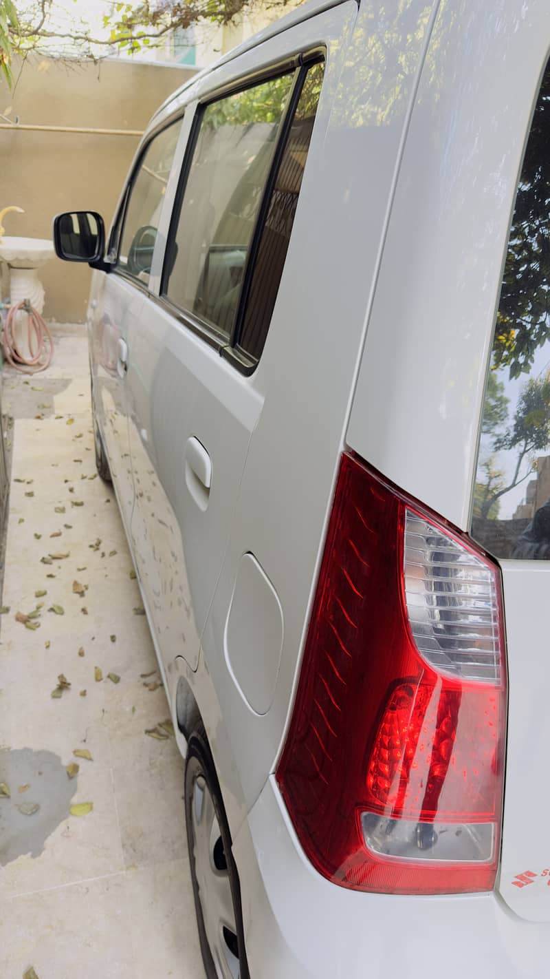 Suzuki WagonR 2018 10/10 Total genuine 12