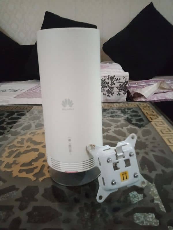 Huawei CPE 4G/5G SIM Router 0