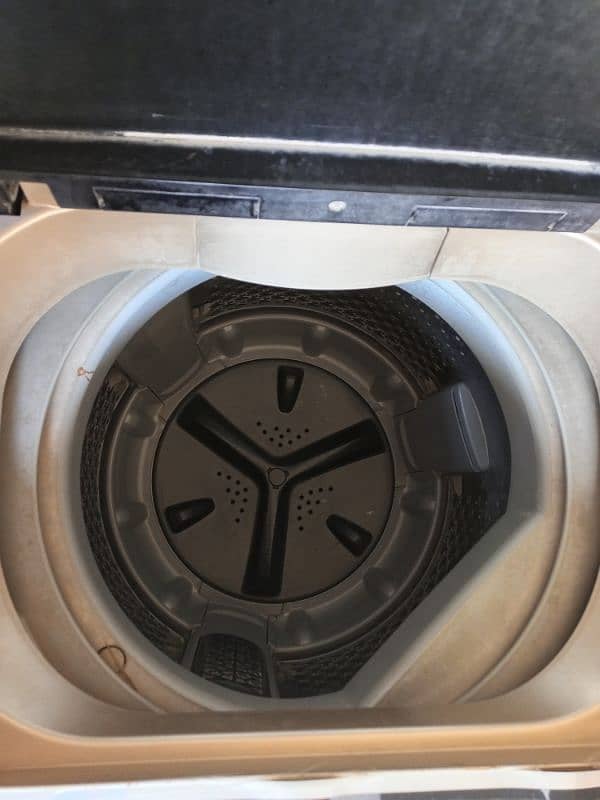 Dawlance automatic washing machine 2