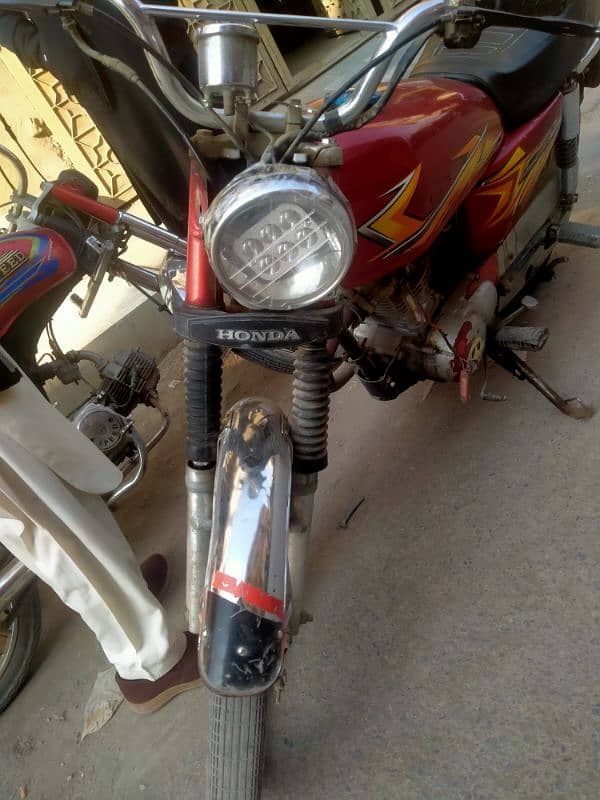 united 125cc 4