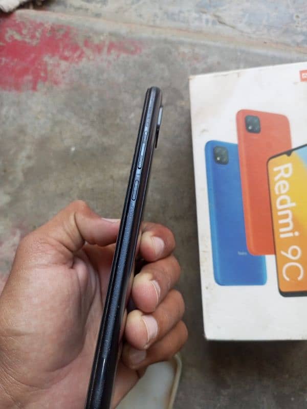 Redmi 9c 3/64 all ok hai box hai condition AP k samne hai 4