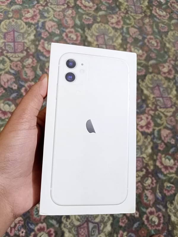 IPhone 11 64gb Factory Unlocked Like New 1