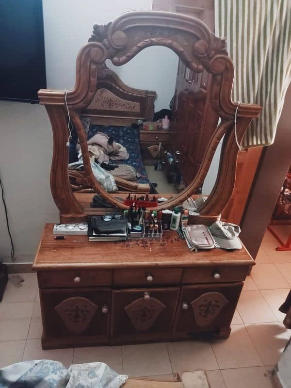 Stylish wooden Dressing Table with new Mirror and sitting table 0