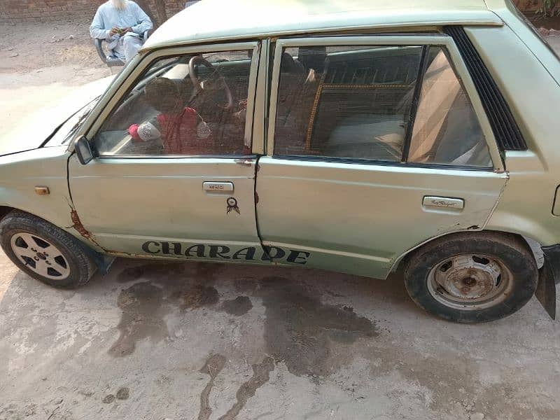 Daihatsu Charade 1986 Family Car Price kam ho jaye gi 4