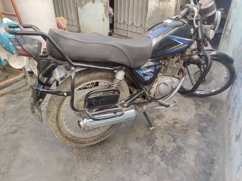 Suzuki 150CC Karachi Number 3