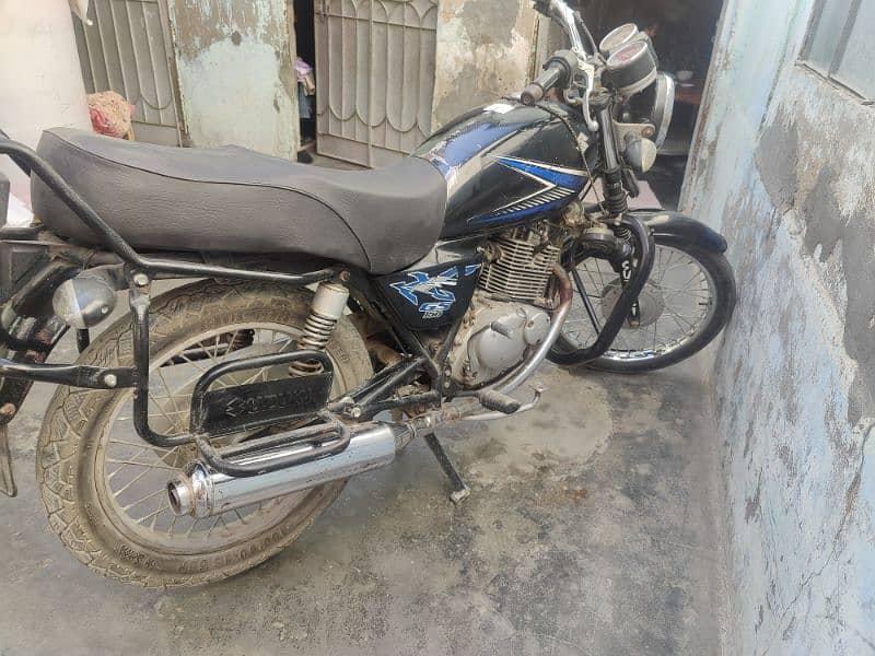 Suzuki 150CC Karachi Number 9