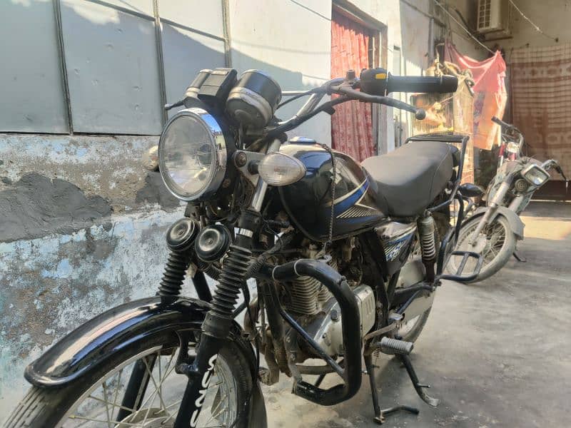 Suzuki 150CC Karachi Number 10