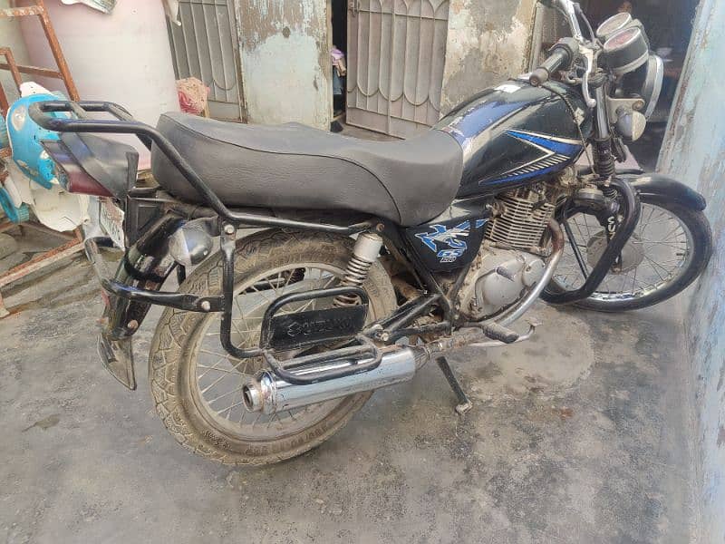 Suzuki 150CC Karachi Number 19