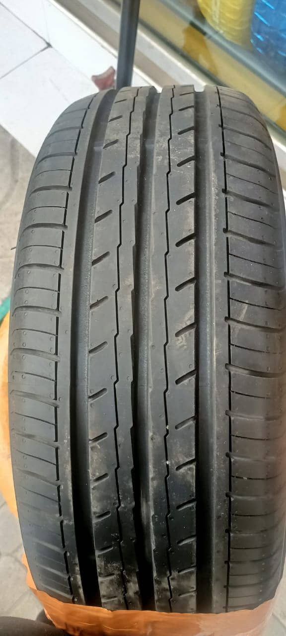 Yokohama tyre  215-55-R17 6