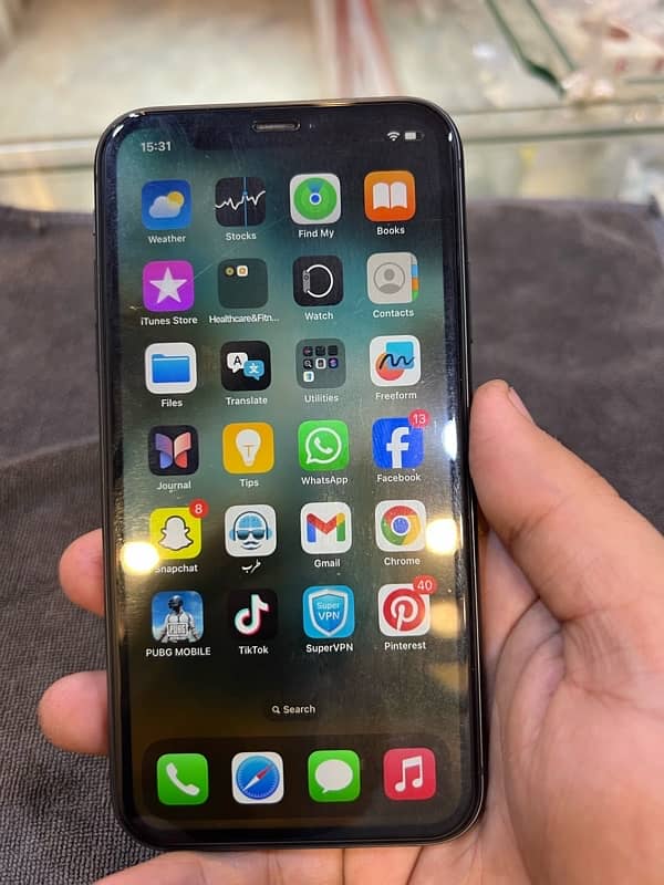 iphone 11 black colour 10.10 water pack  64gb jv 3