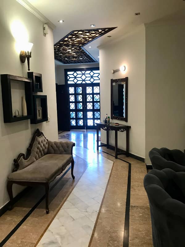 1 Kanal ITALIAN Design Mansion For Sale in phase 4 TOP LOCATION 6