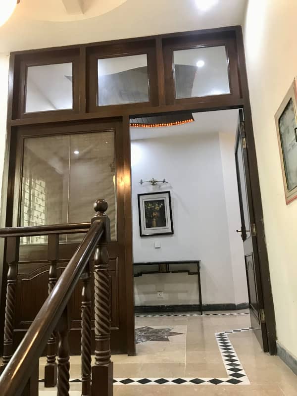 1 Kanal ITALIAN Design Mansion For Sale in phase 4 TOP LOCATION 18