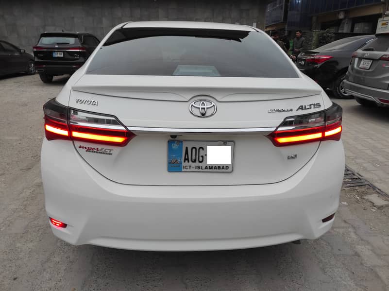 Toyota Corolla Altis 2019 3