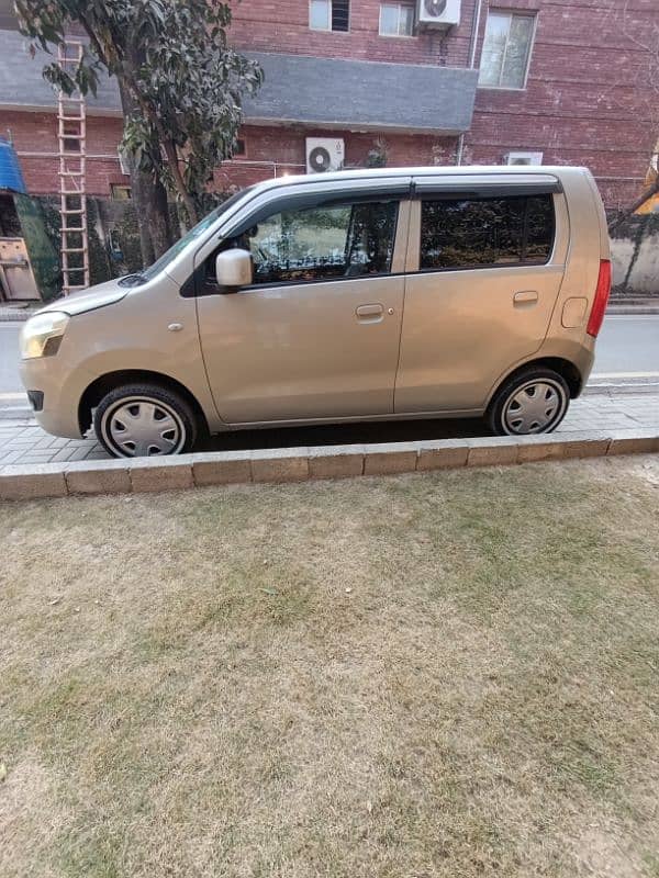 Suzuki Wagon R 2014 1