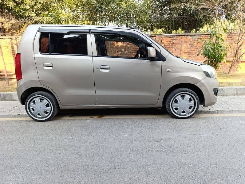 Suzuki Wagon R 2014 3