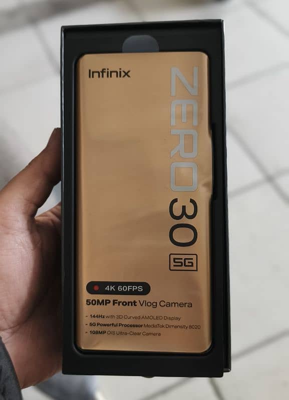 Infinix Zero 30 5G 12+12/256Gb 5