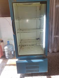 Chiller is for sale