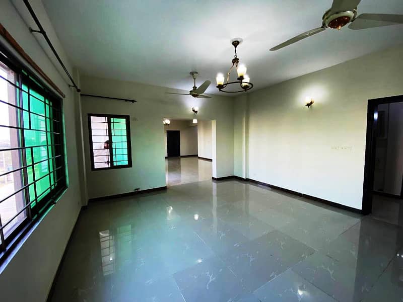 Exclusive Open View Near Mosque & Park 3rd Floor Apartment For Sale In Prime Location Call Now! 1