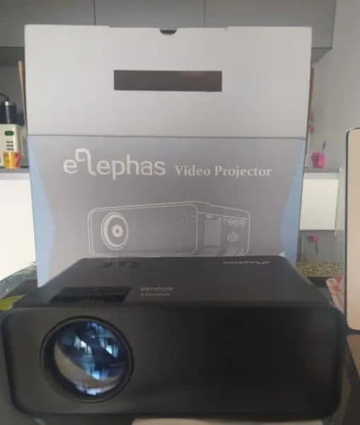 Elephas W13 Full HD 1080P Portable Mini Projector 2