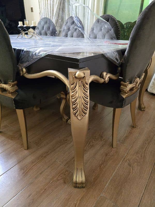 8 Seater Luxury Royal Dining Table (Gold Theme) 6