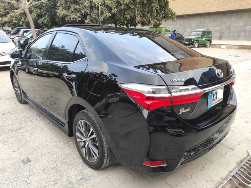 Toyota Altis Grande 2018 5