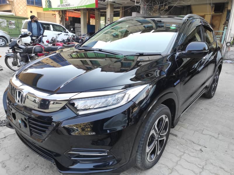 Honda Vezel Hybrid Z Honda Sensing 1