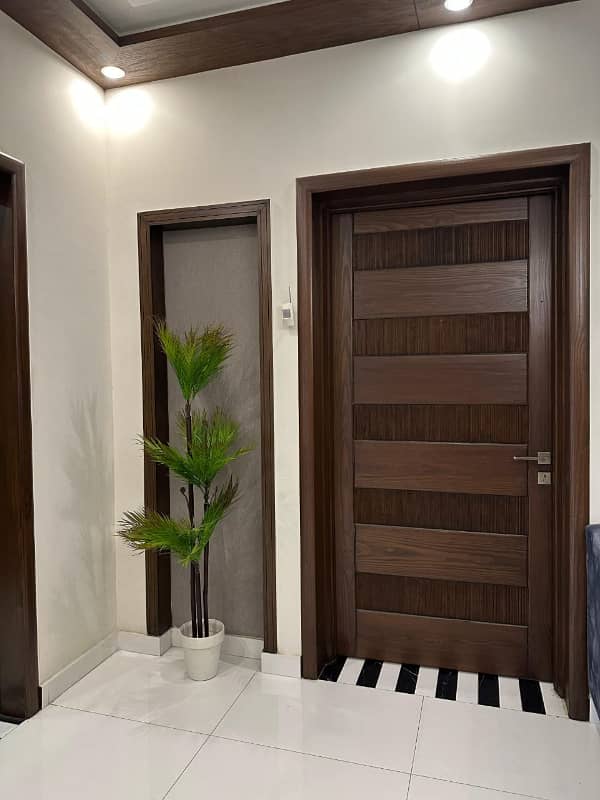 10 marla laxry furnish upper portion k 2 room par day weekly available for rent bahria town lahore 5