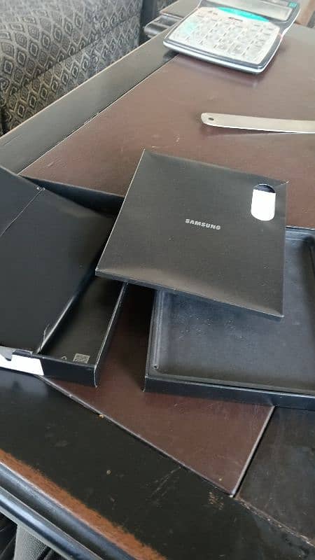 Samsung Galaxy z fold 5 12/256 6