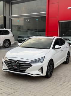 Hyundai Elantra 2022